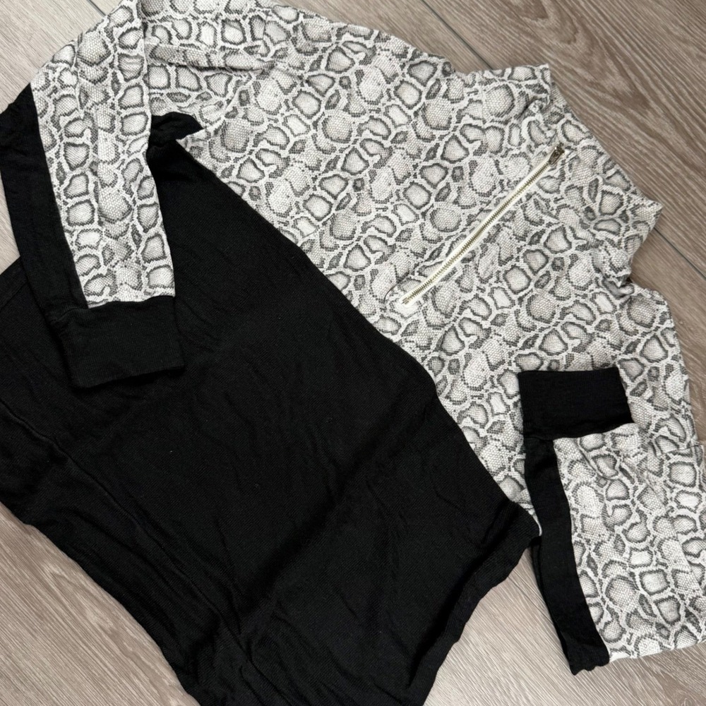 Monrow Womens Pullover Snake Print Colorblock Quarter Zip Black White Small